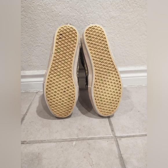 Van SpongeBob High Top Sneakers-Mens Size 12 - Picture 6 of 8